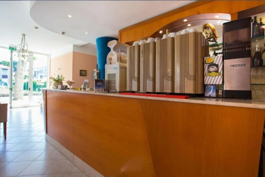 Hotel Villa Vera Rimini 2*,  Italy